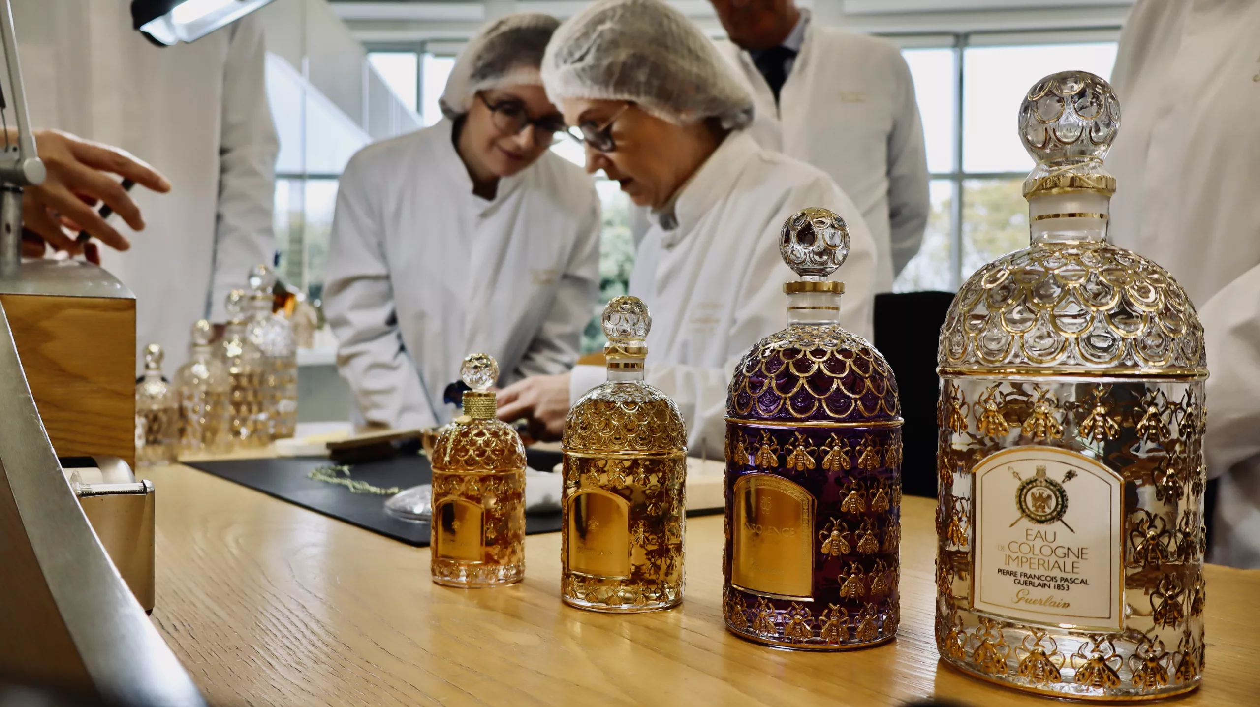 Visite de l'usine de parfumerie de Guerlain à Orphin